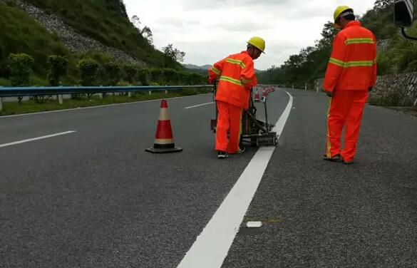 蘇州道路劃線公司施工水平要達到哪種標準？